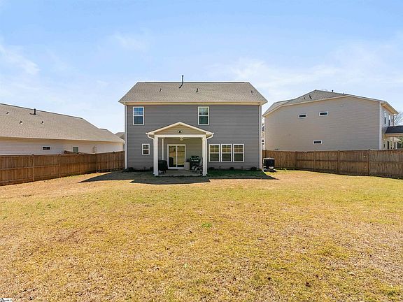 3rd image of 304 Videre Woods Ct