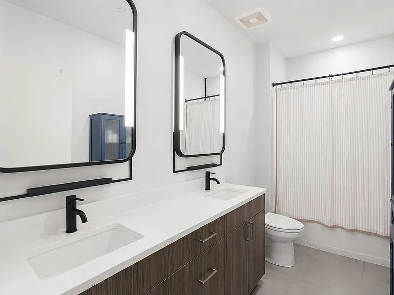 947 W Sunnyside Ave #407 — Photo 8