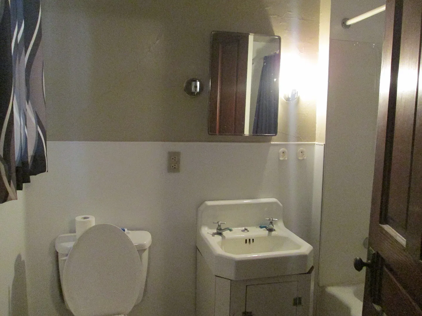 122 Broadway — Photo 2