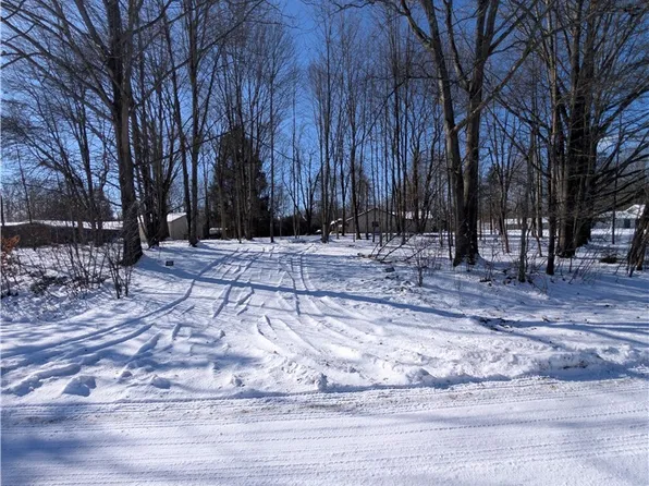 93 Rockaway Dr, Rome, OH 44085