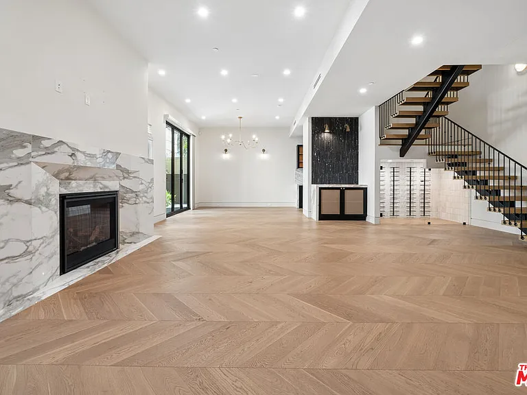 652 Huntley Dr #103 — Photo 13