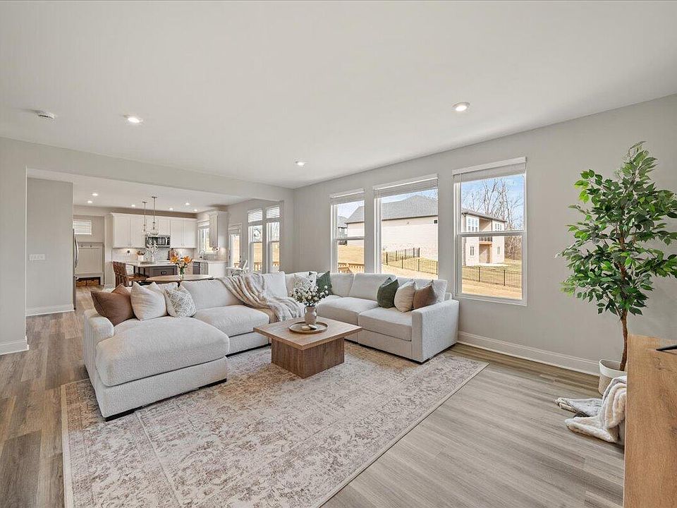 1st image of 3828 Sherbourne Dr