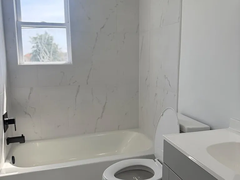 2125 Oakland Rd — Photo 14