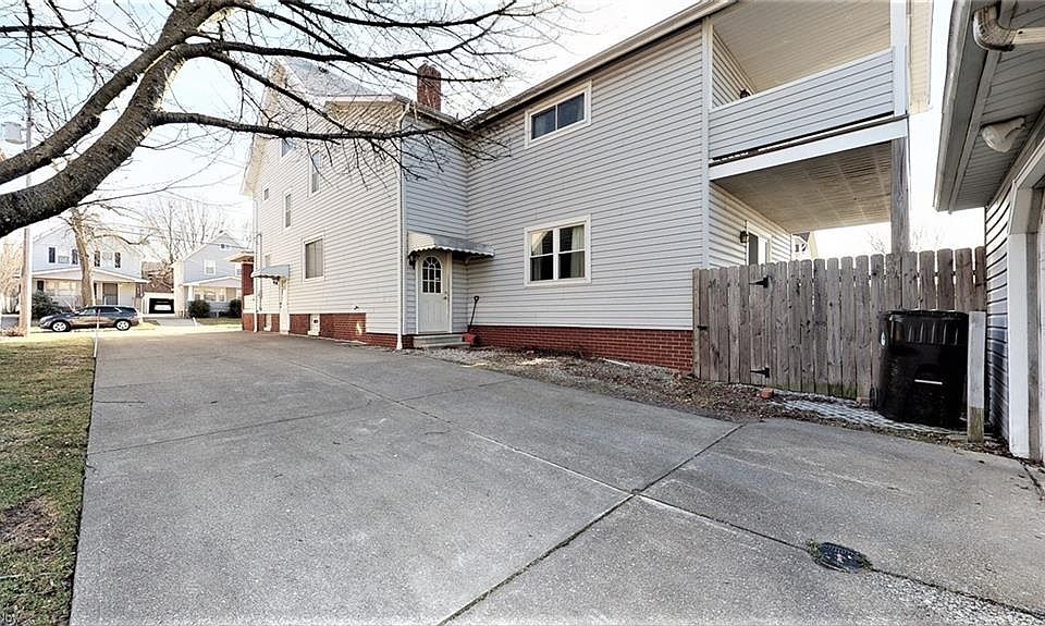 2nd image of 4318 Wichita Ave