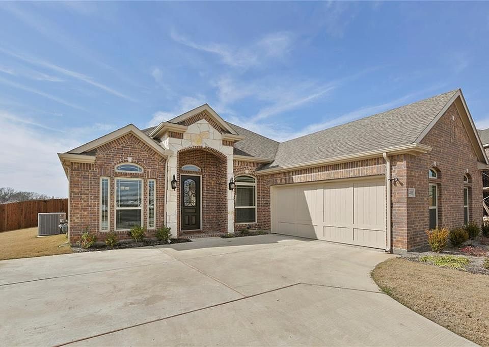 1st image of 2401 Palestine Ct
