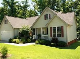 247 Oak Ridge Dr, Greenwood, SC 29649