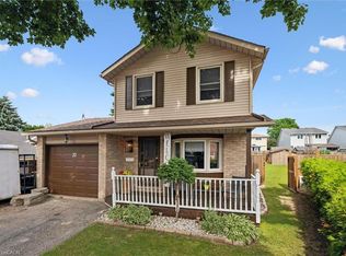 20 Heathwood Ct, Cambridge, ON N1R 7W2