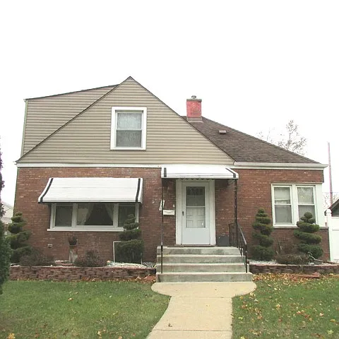 11042 S Ave E photo 1