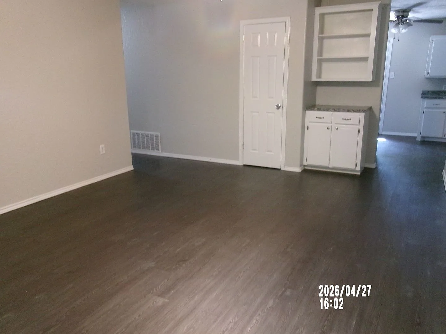 Welcome Home! 106 Elk Dr. | Cache, Ok No Pets — Photo 2