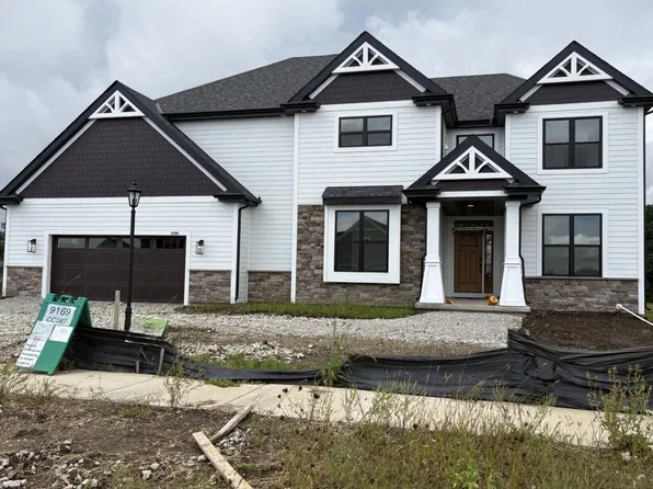 9169 S Winding WAY, Franklin, WI 53132