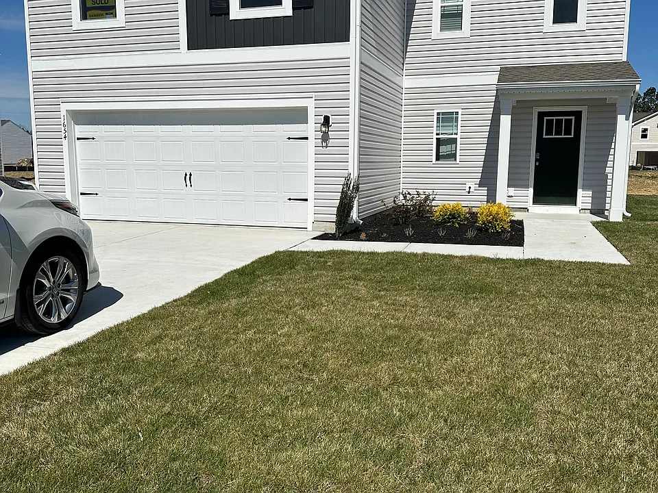 390 Robbins Farm Rd