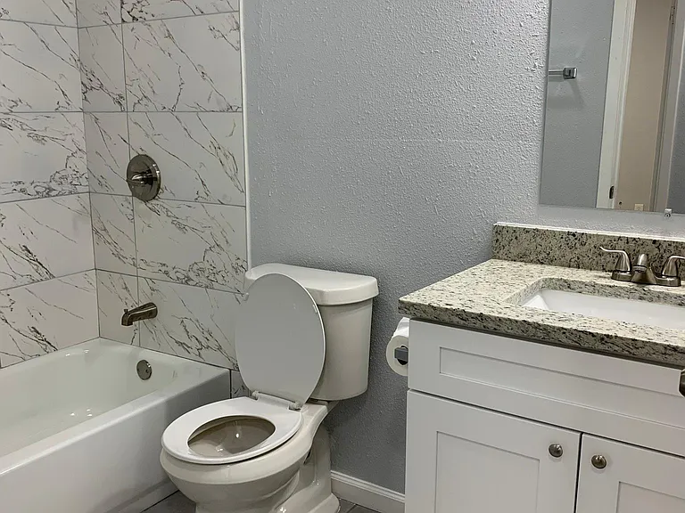 2nd bathroom