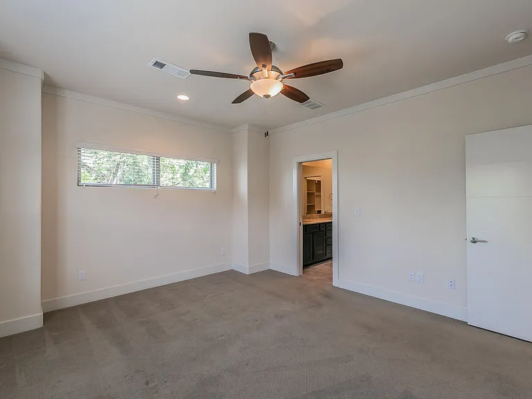 5901 Ross Ave #7 — Photo 14