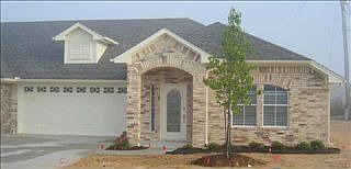 1st image of 1700 Summer Hill Ct