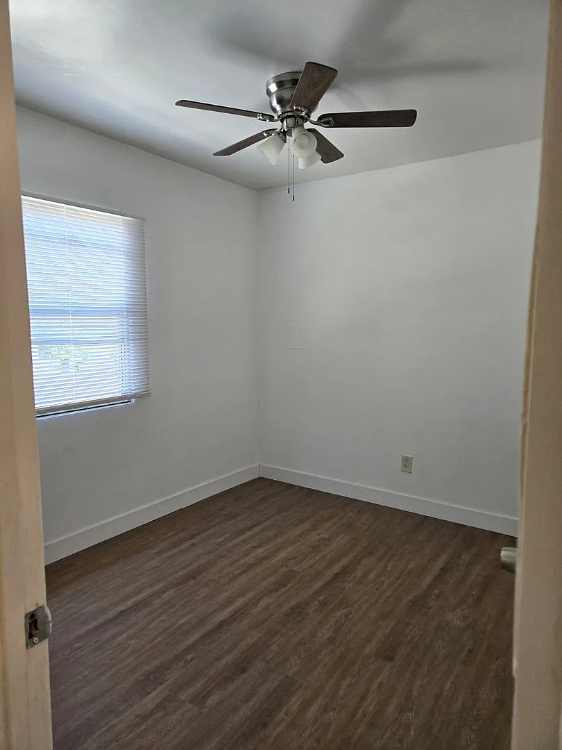 2 bed, 1.0 bath, $2,145 — Photo 3