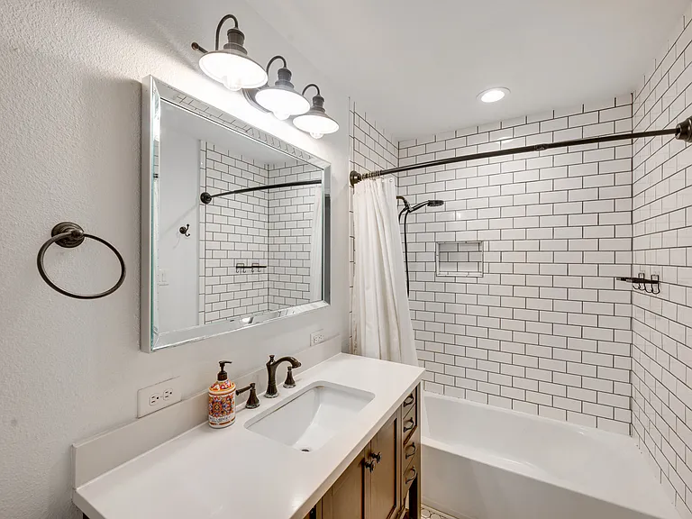 215 Perryman Rd — Photo 10