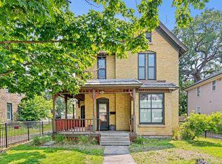 1813 11th Ave S, Minneapolis, MN 55404