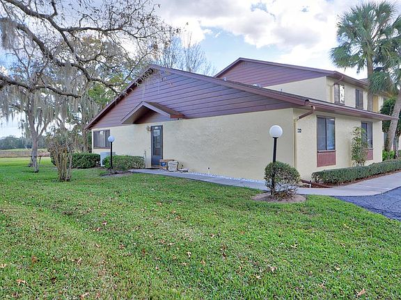4th image of 498 Fairways Cir #0