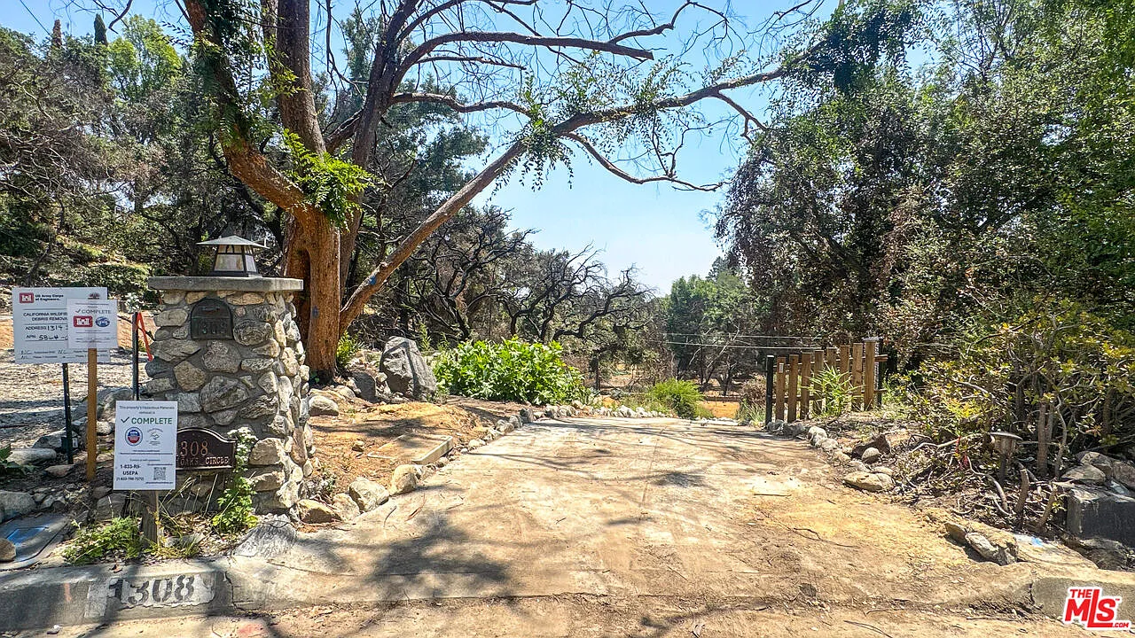 1308 Sunny Oaks Cir photo 1