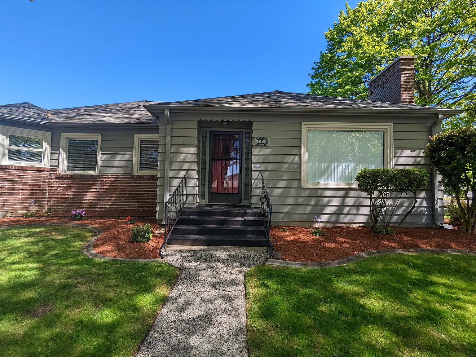 3 bed, 1800 sqft, $2,750 — Photo 1