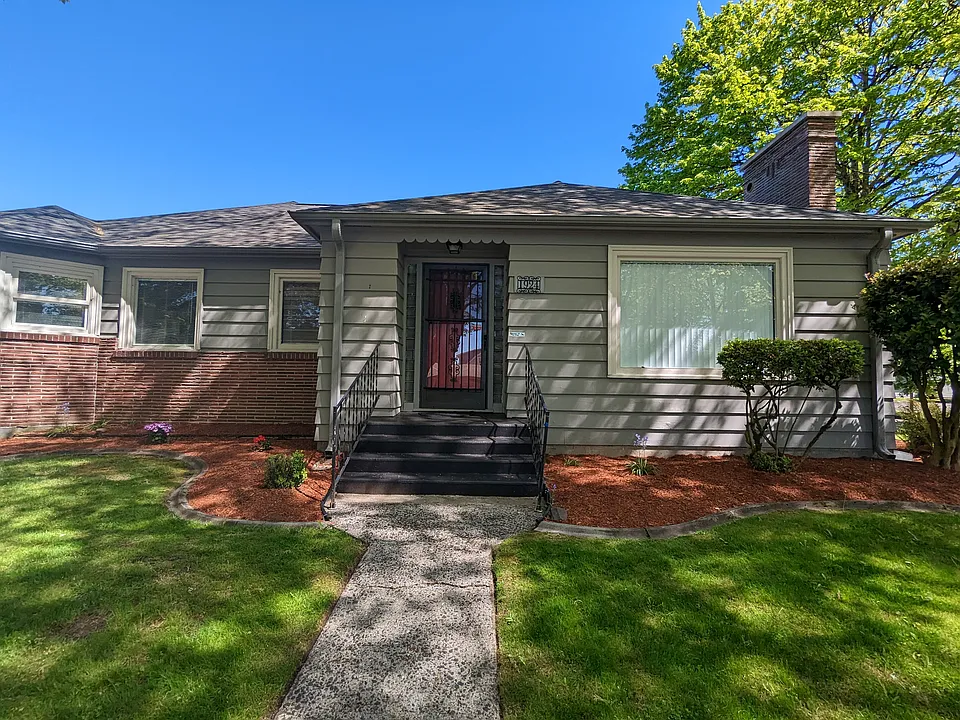 1924 Louisiana St #1