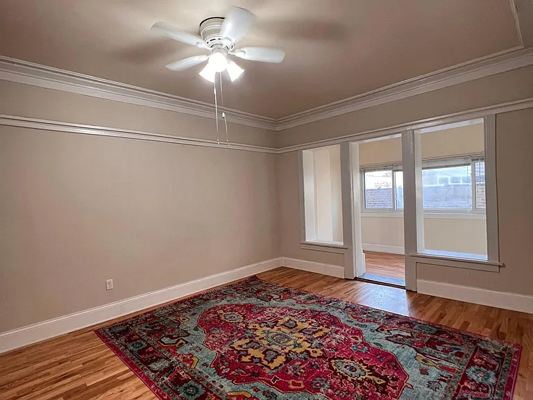 936 W Agatite Ave #2RE — Photo 3