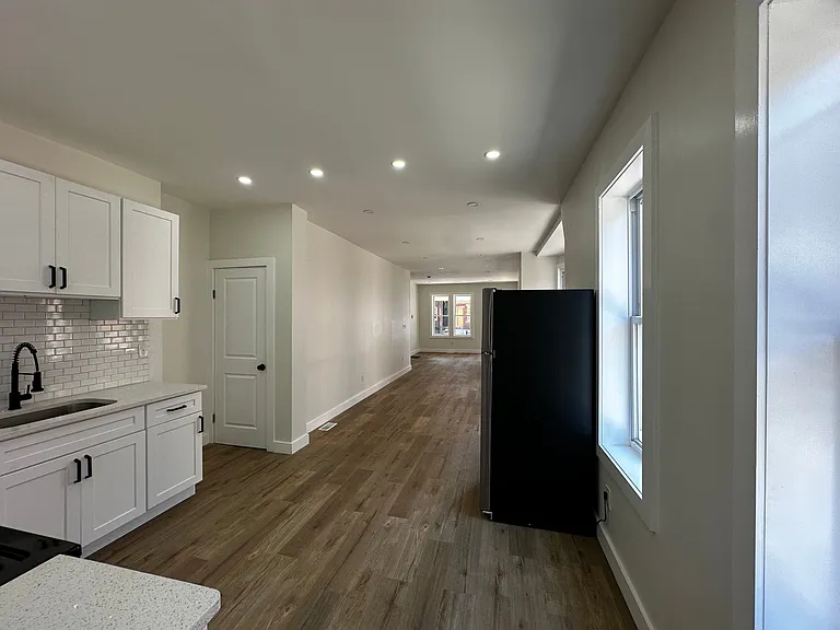 114 Hoffman Ave — Photo 6