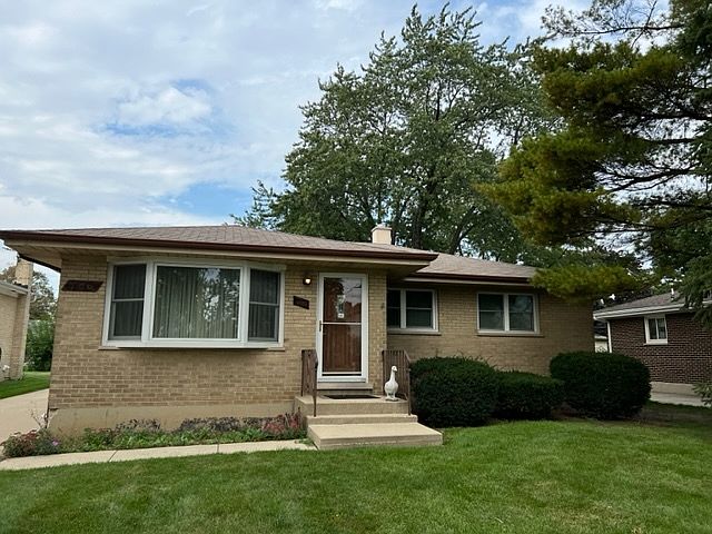 1st image of 786 N Geneva Ave