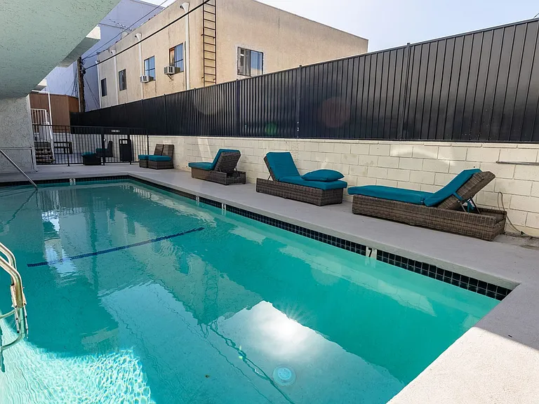 245 South Serrano Ave — Photo 2