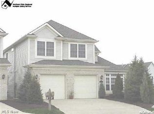 12482 Bristol Ln, Strongsville, OH