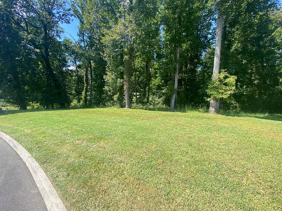 1st image of 827 Broadstone Way