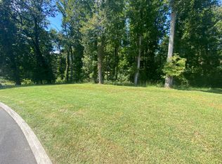 827 Broadstone Way, Piney Flats, TN 37686