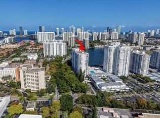 2780 NE 183rd St PENTHOUSE 17, Aventura, FL 33160