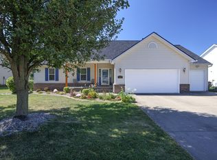 6115 E Prairie Stream Way, Columbus, IN 47203