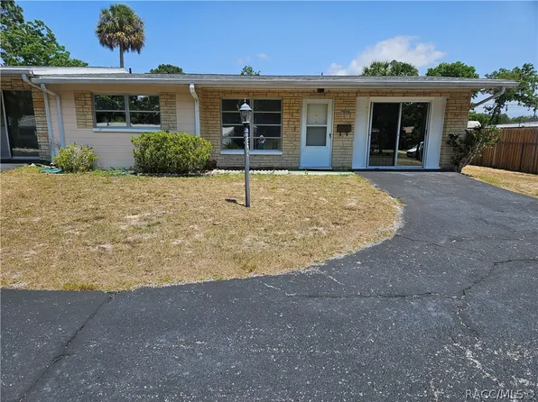7509 W Seven Rivers Dr, Crystal River, FL 34429