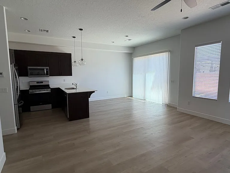 2720 E Rain Tree St — Photo 3