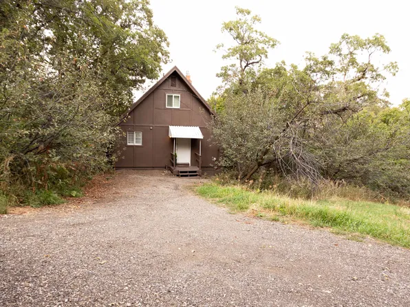 2562 N Viking Dr, Eden, UT 84310