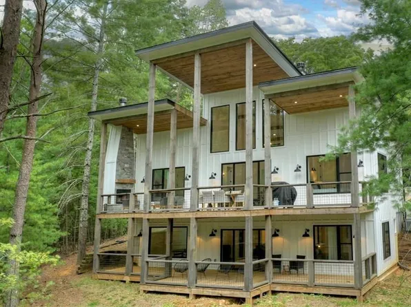 100 Oak View Rd, Blue Ridge, GA 30513