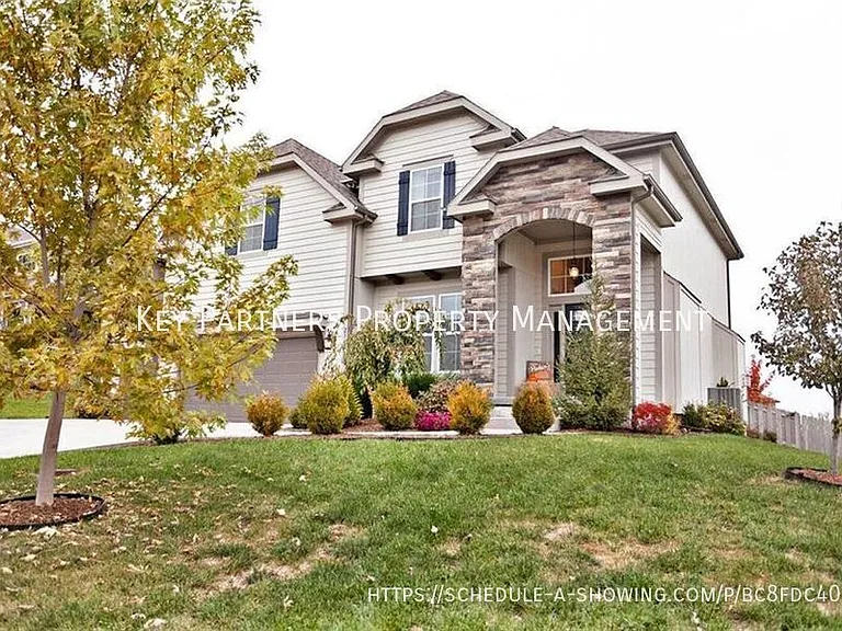 23402 W 52nd Ter — Photo 2