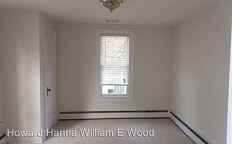 2nd image of 524 Connecticut Ave