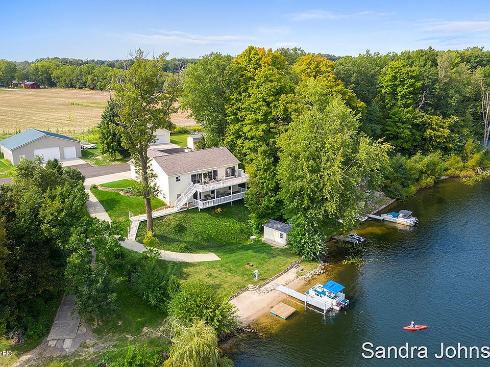 1st image of 2679 W Selkirk Lake Dr