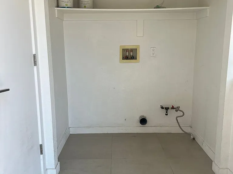 8007 Hill Dr #8009 — Photo 16