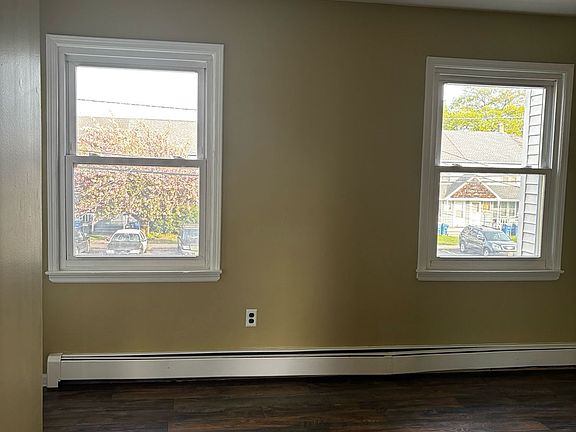 4th image of 29 Chatham St