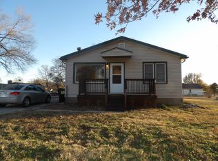 315 W 1st St, Udall, KS 67146