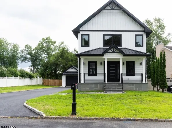 9 Hugenot St, East Hanover Twp., NJ 07936