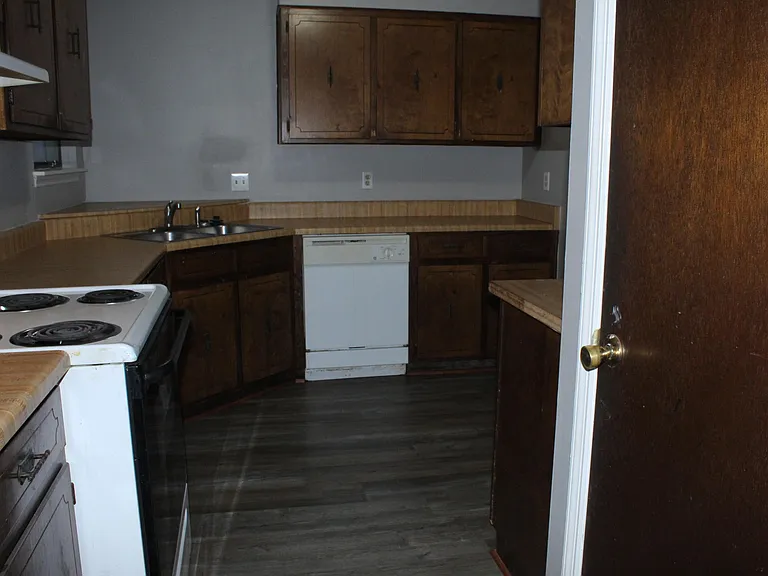 446 Pheasant Run Dr — Photo 22