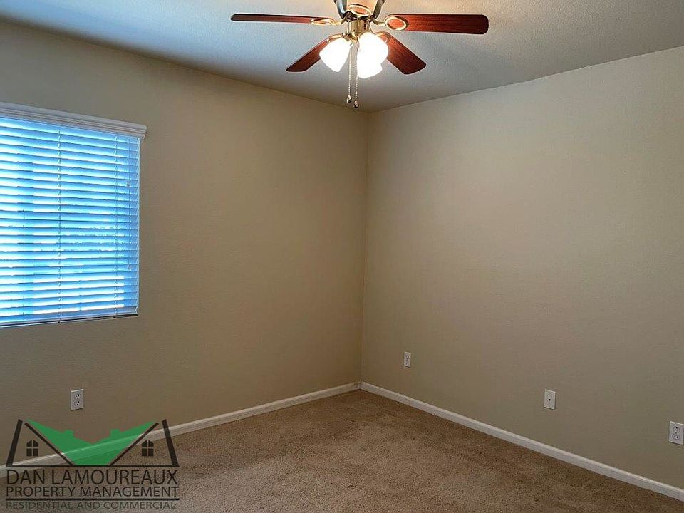 1st image of 790 Merritt Cir