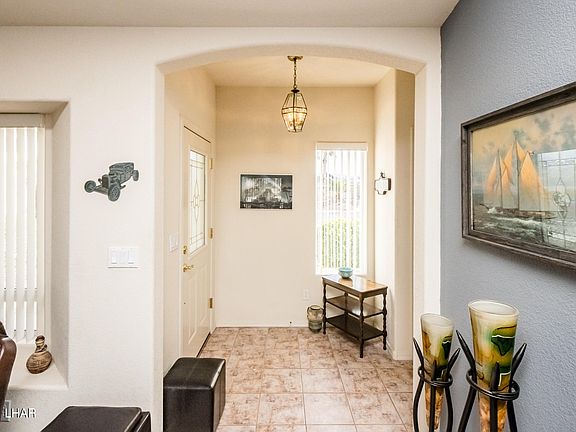 4th image of 2387 E Kensington Dr