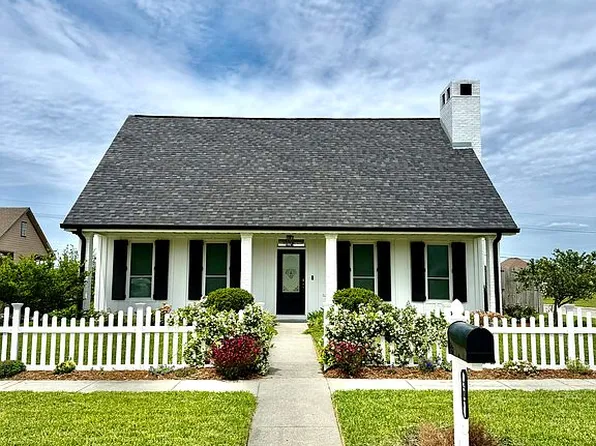 207 Woodwind Dr, Houma, LA 70360