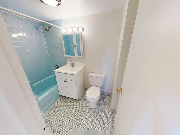 46 Marion St #5C — Photo 7